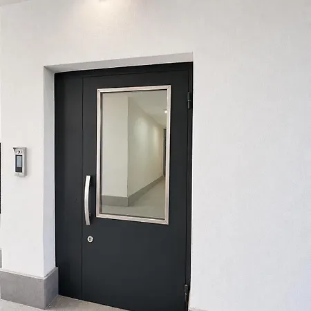 Modern Brand New 1br Near Metro Station By Kvartiri Ltd Lägenhet *